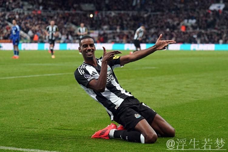 希勒：伊萨克在利物浦表现不佳原因多样，不应归咎于季前备战